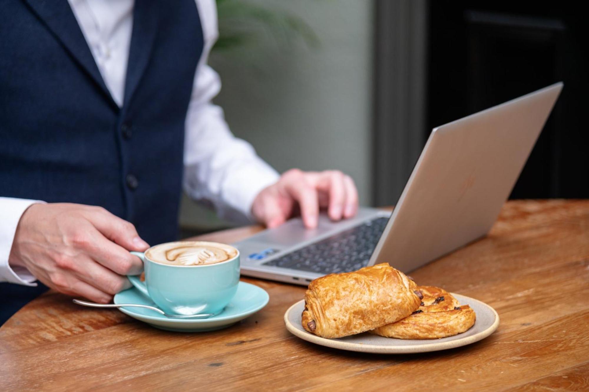 Kimpton Charlotte Square By Ihg Hotel Edinburgh Luaran gambar A coffee shop in London