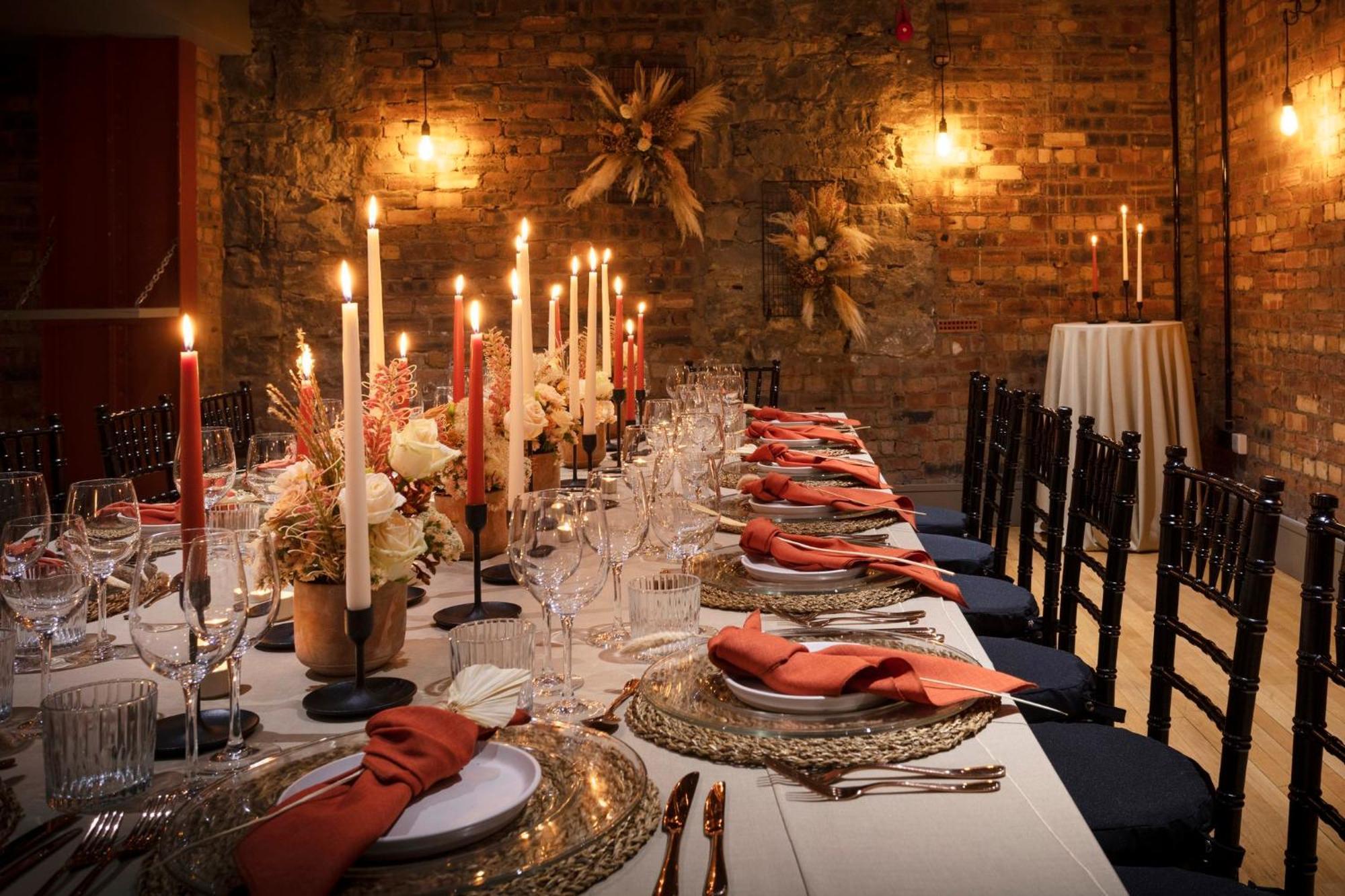Kimpton Charlotte Square By Ihg Hotel Edinburgh Luaran gambar A table set for a formal dinner